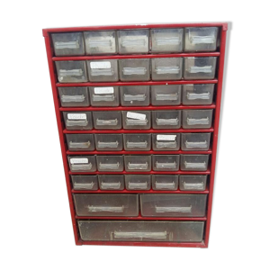 Meuble de métier rouge
