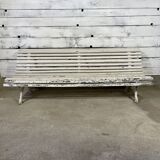 Banc à lattes de jardin