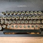 Charming and rare standard corona typewriter 1940s
