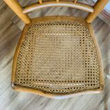 Paire de chaises cannées dépareillées