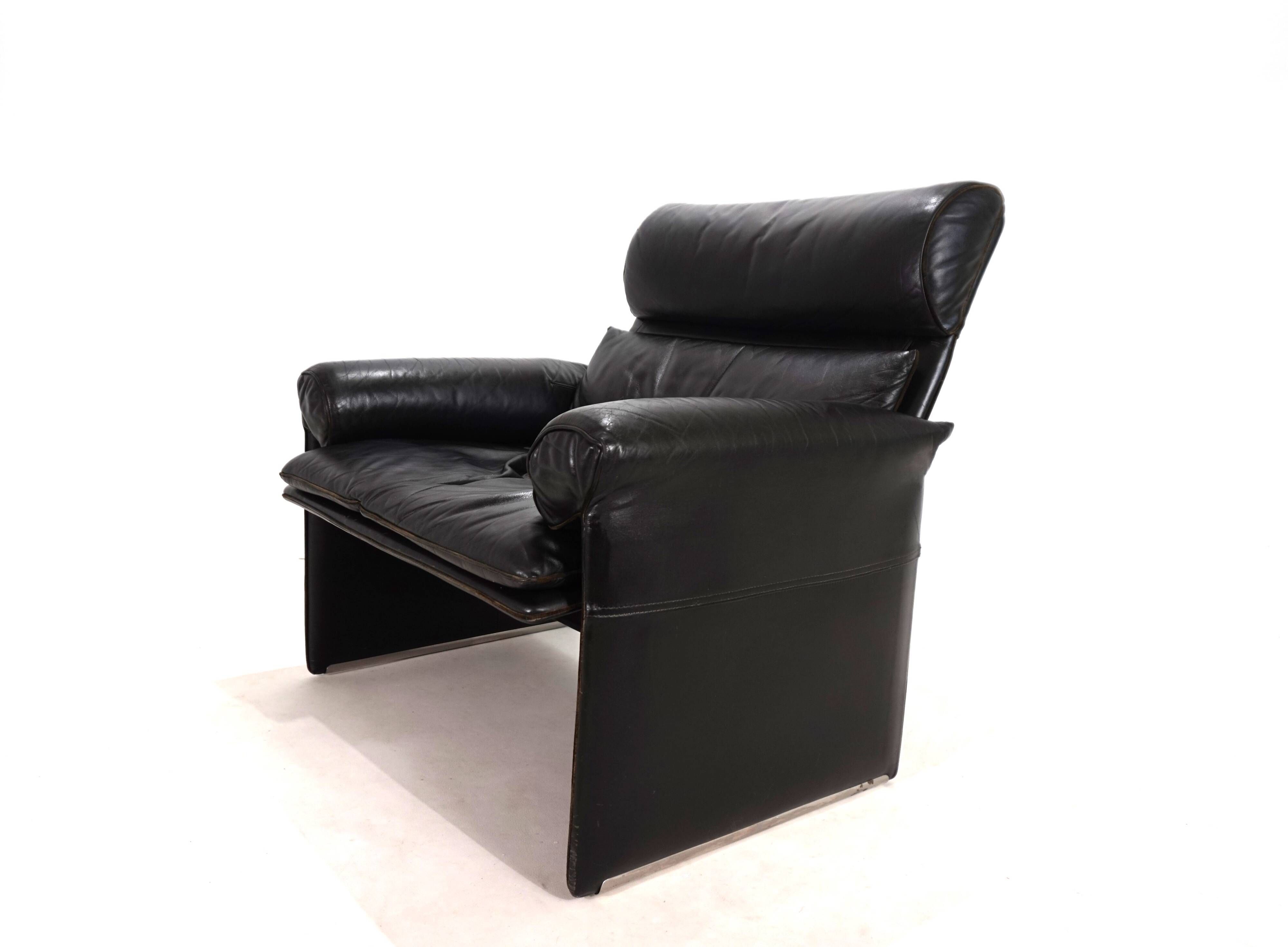 Saporiti Italia leather armchair by Giovanni Offredi, 1970