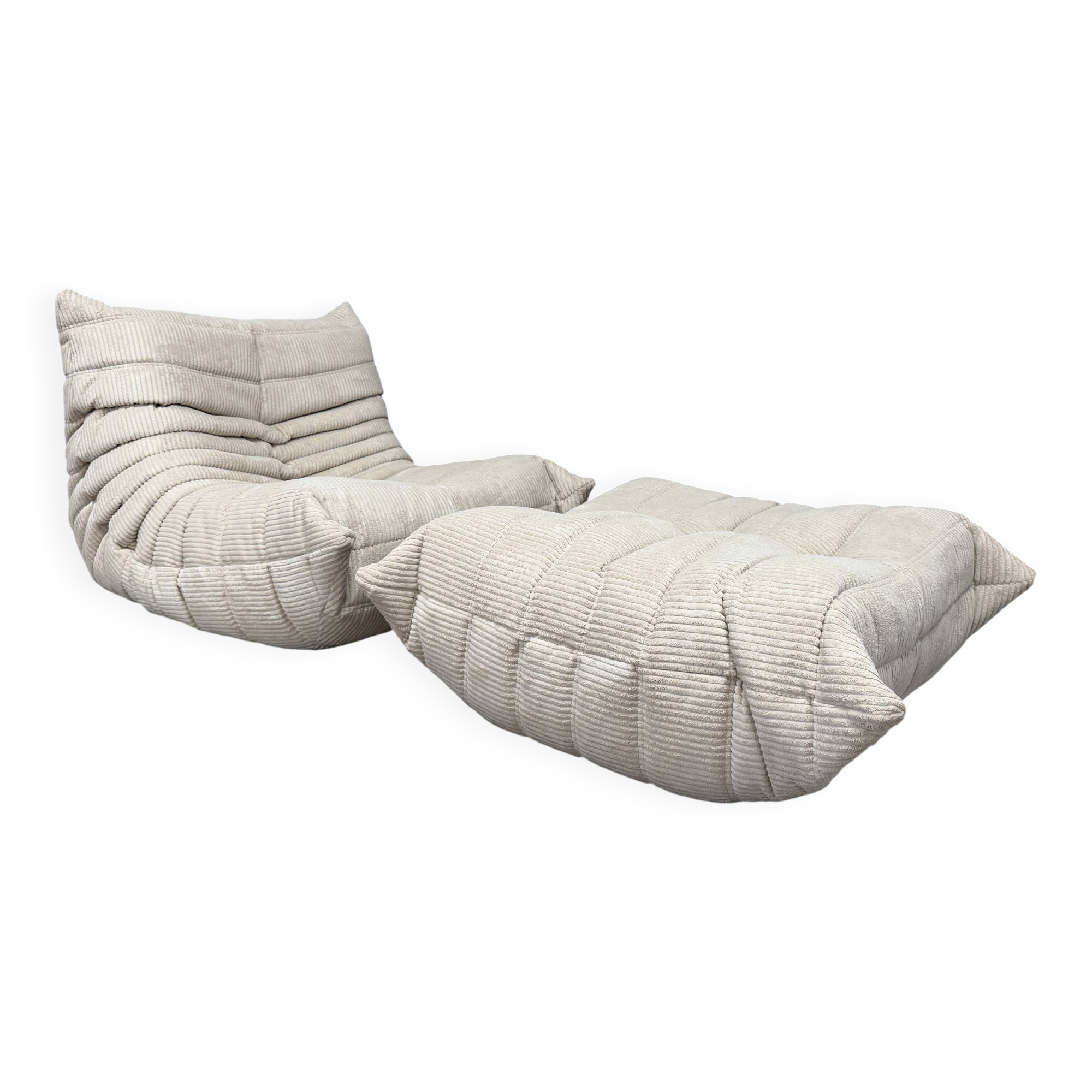 Ligne Roset Togo 1-seater in pouf in Beige Corduroy 10/10