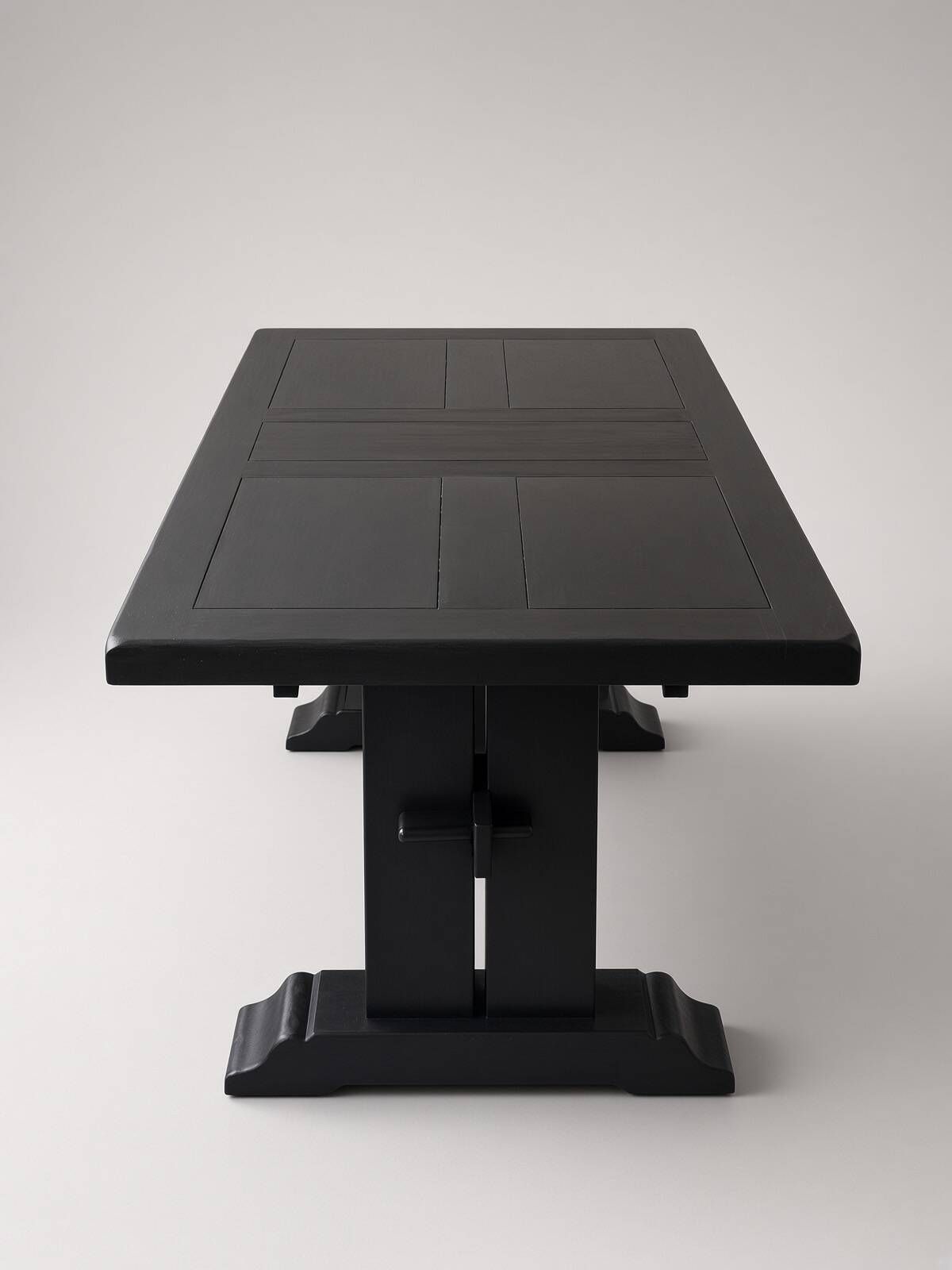 Wooden table with a black patina and two extensions – 180 to 260 cm