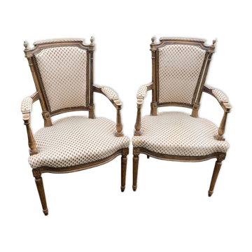 Pair of Louis 16 cabriolet armchairs