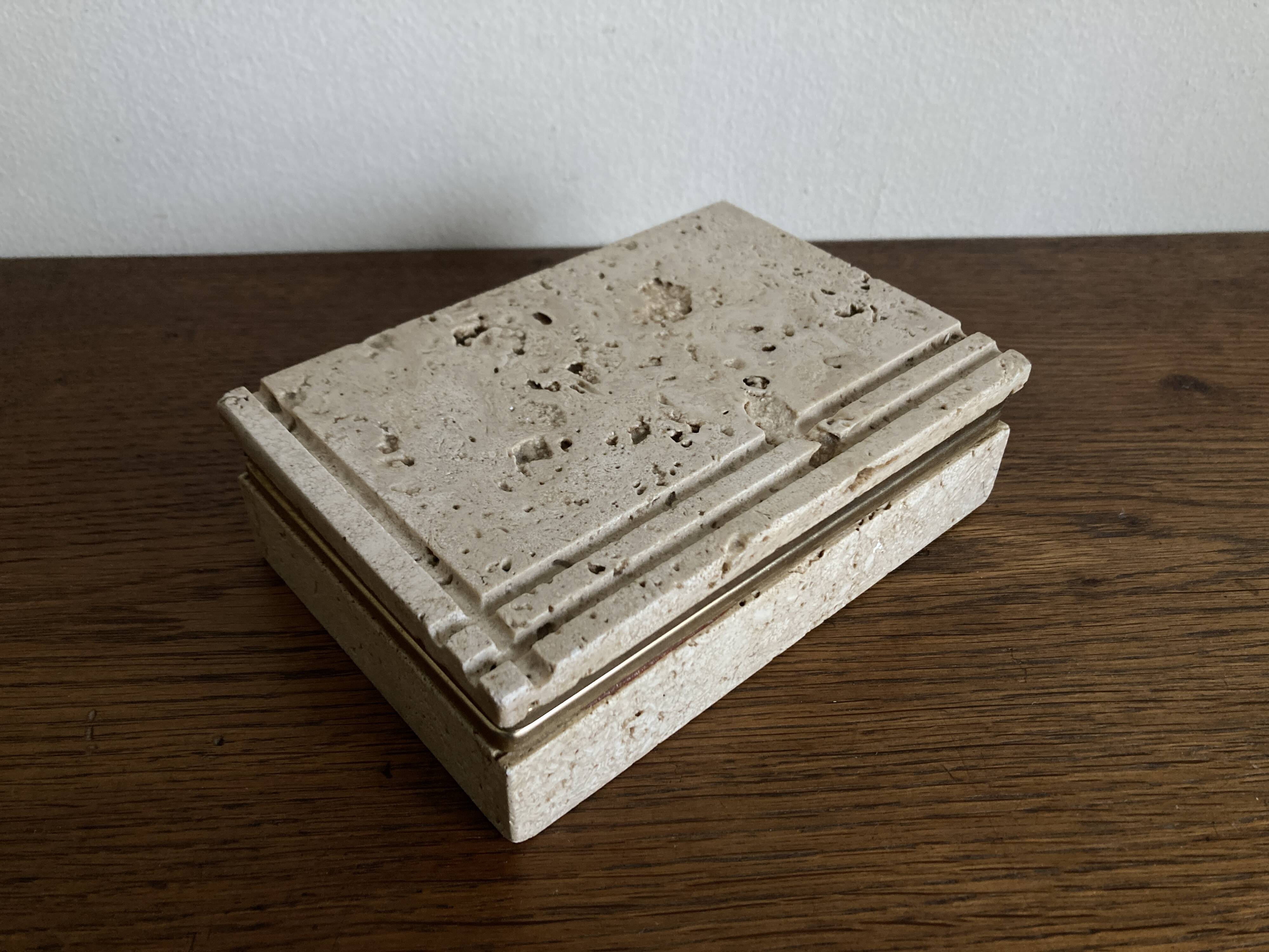 Travertine trinket box, Cerri Nestore, Italian work, 1970
