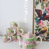 Set of 6 cups + teapot in slip