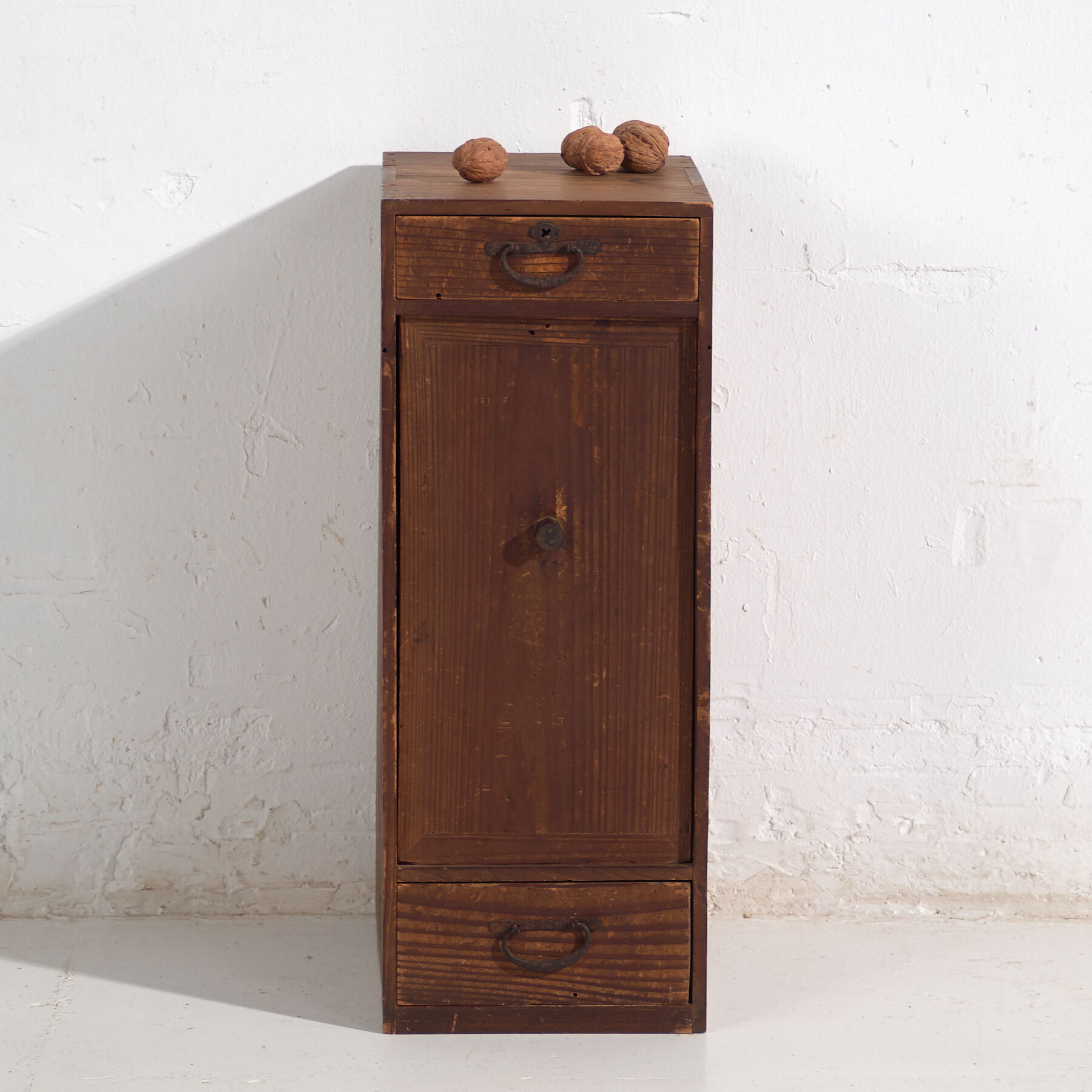 Small antique Japanese cedar furniture with a door and drawers – Taishō / early Shōwa period (circa 1912-1945)