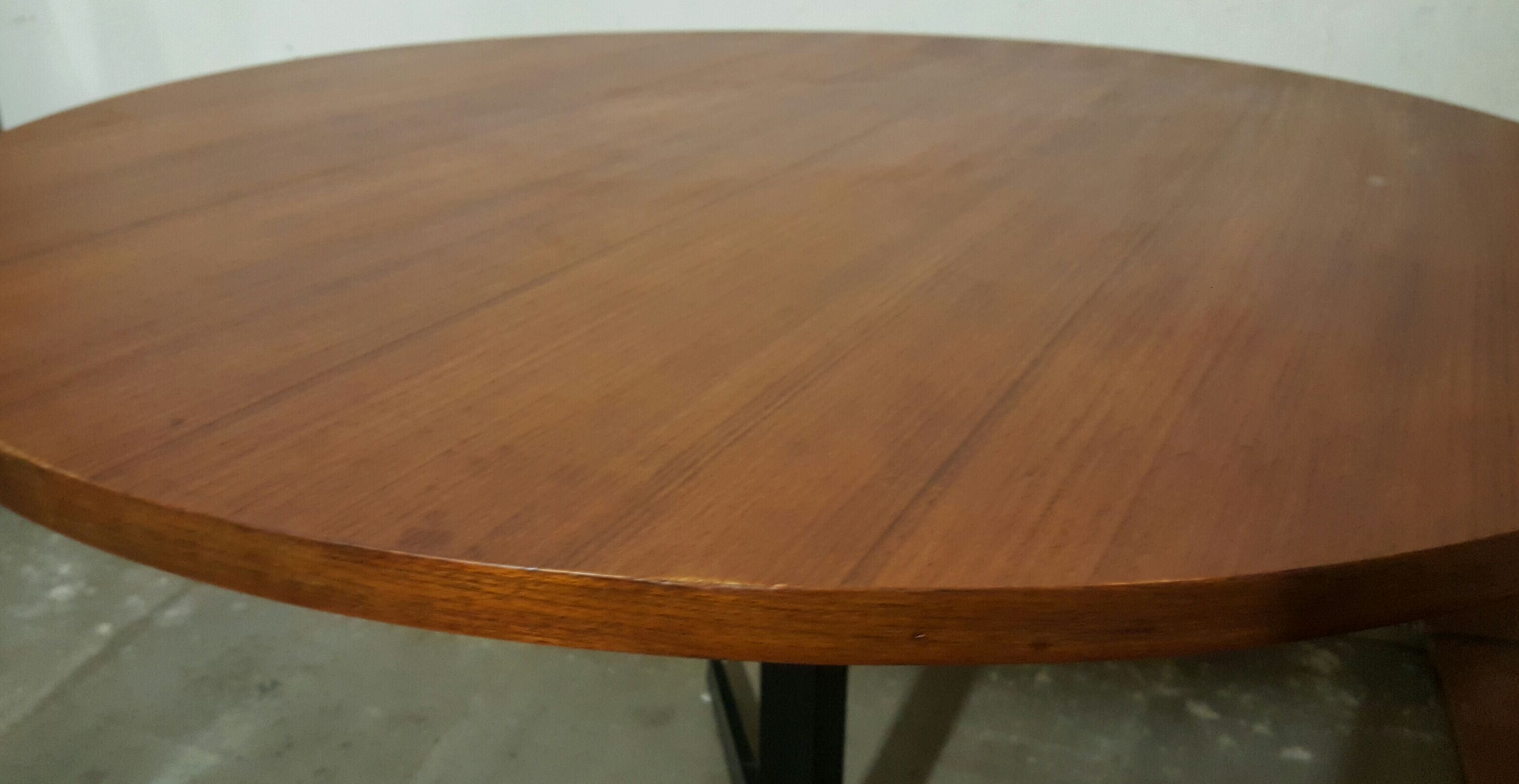 Table réglable