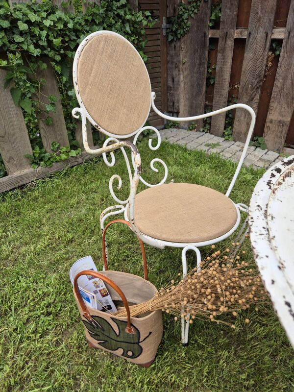 Salon de jardin en fer forgé