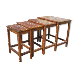 Série de 4 tables gigognes