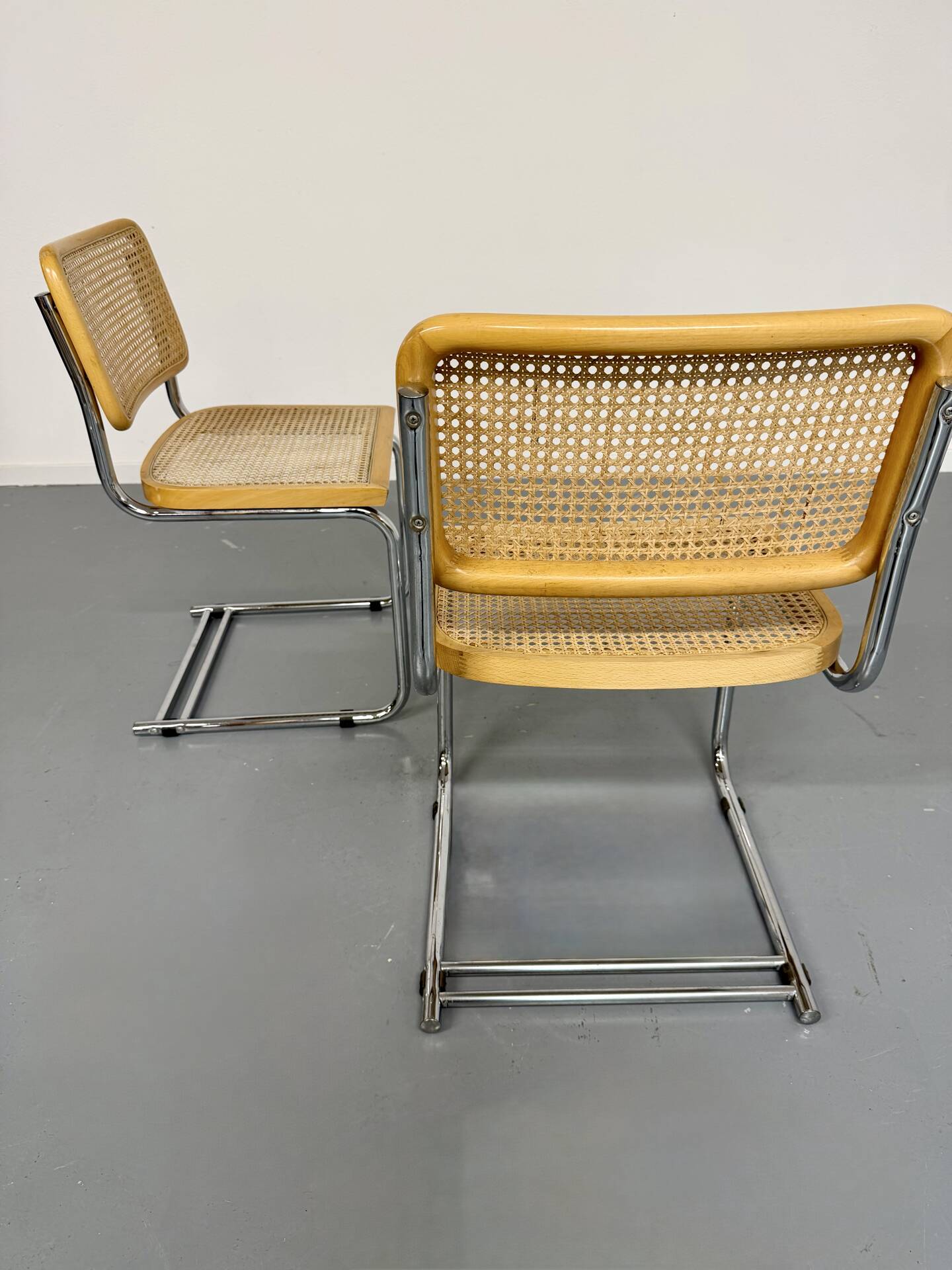 Set of 2 Italian cantilever chairs in cane Cesca 1970s,
