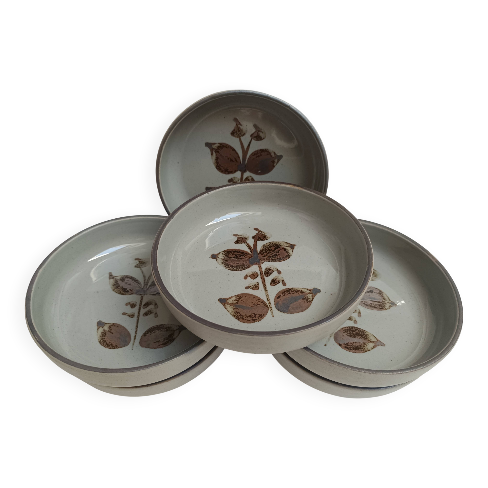 Deep plates in Arnon stoneware