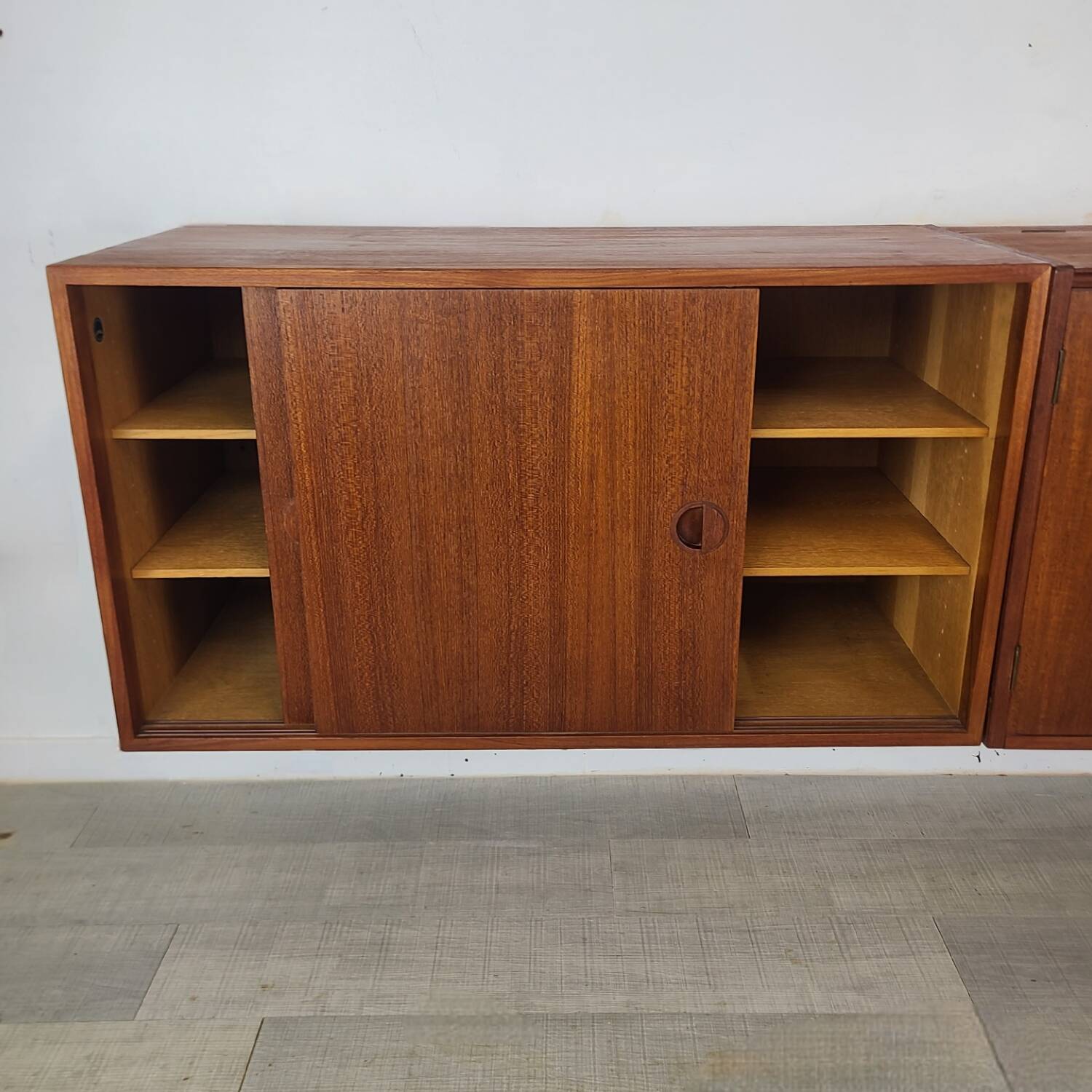 Danish design wall-mounted bookshelf Thygesen Sorensen teck vi