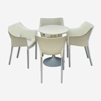Dr. No table with 4 chairs by Philipe Starck for Kartell