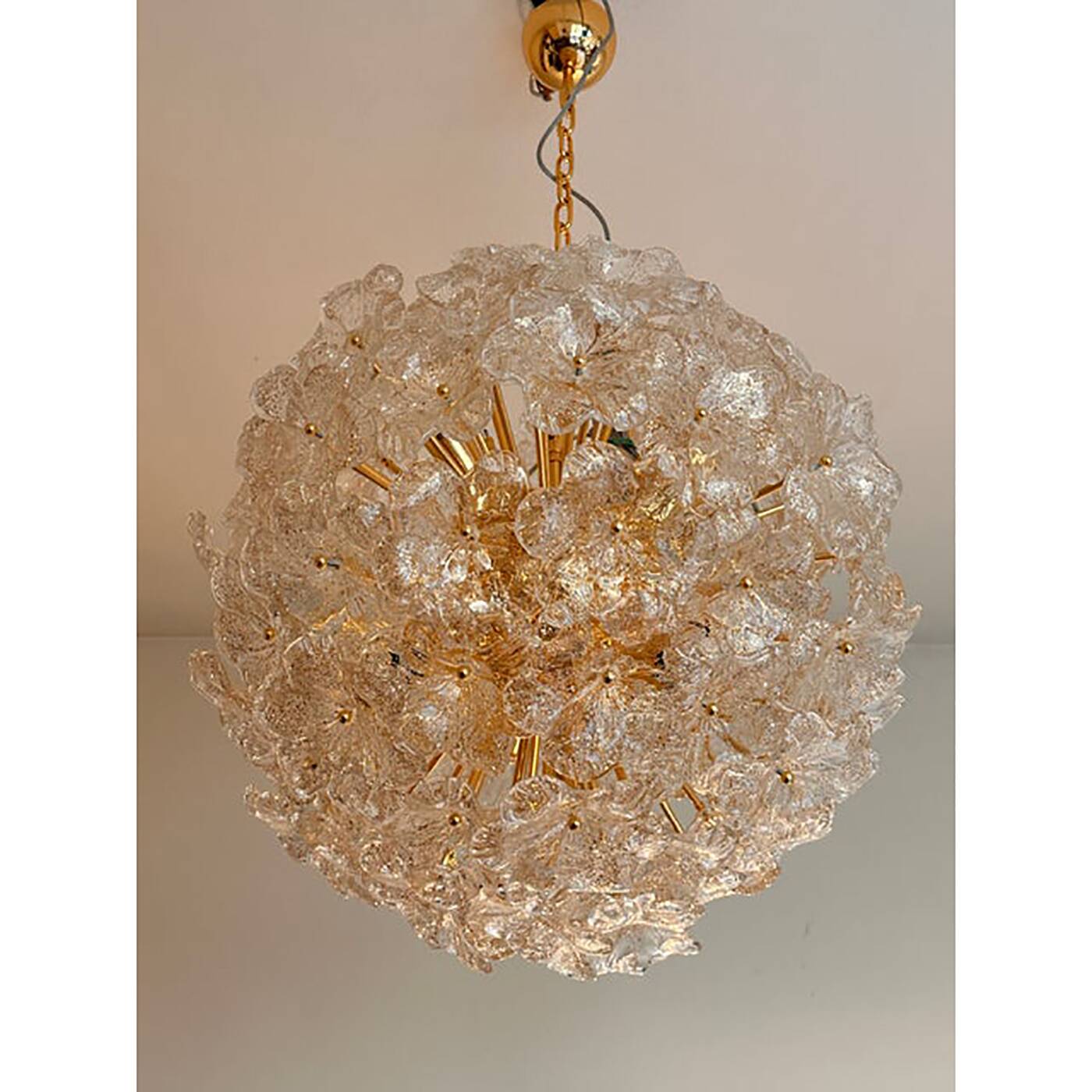 Italian Glass Chandelier Sputnik in Gold and Clear and Gold Fl