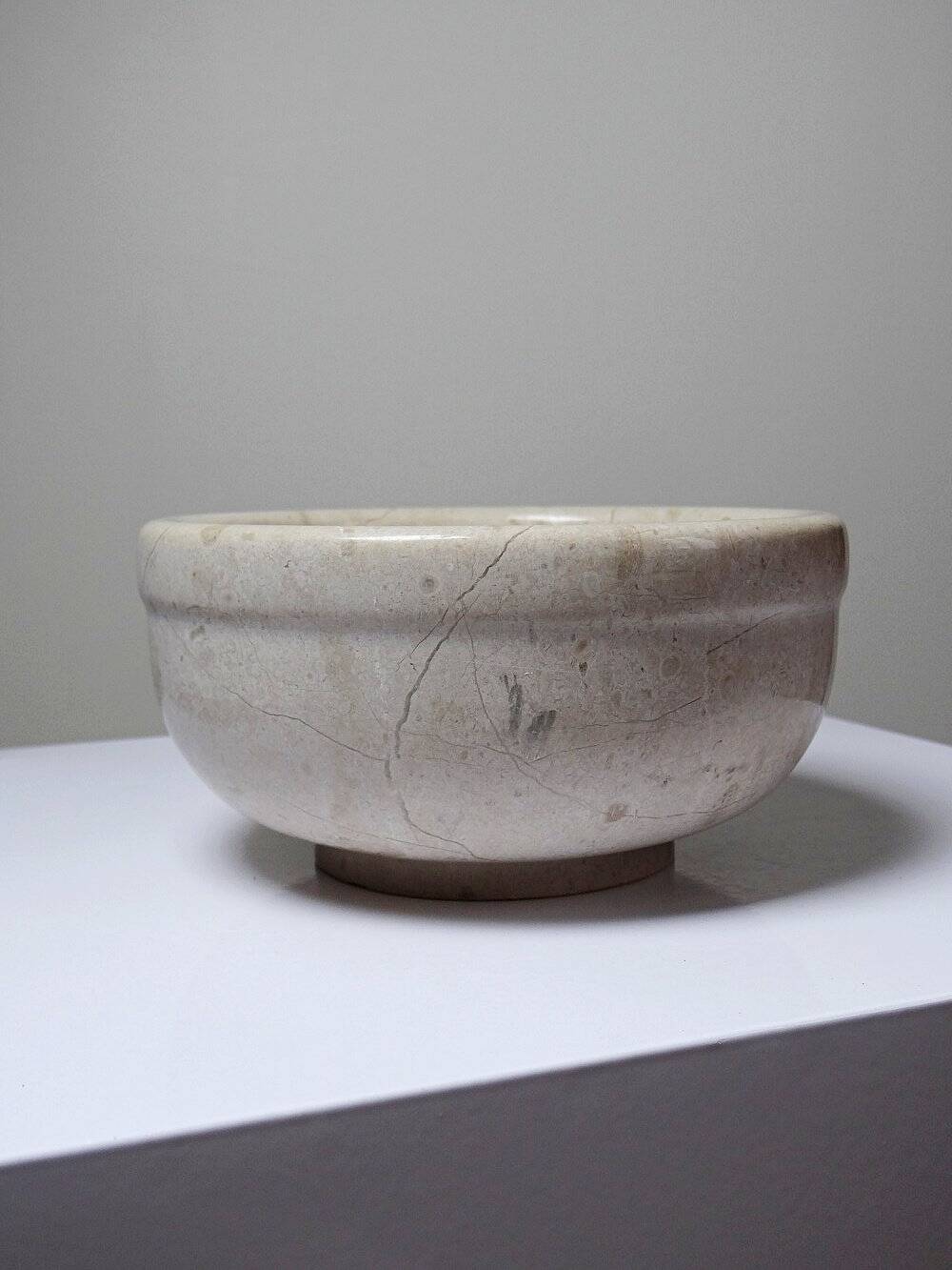 Bowl, empty porch or decorative bowl in vintage 20th-century natural marble.