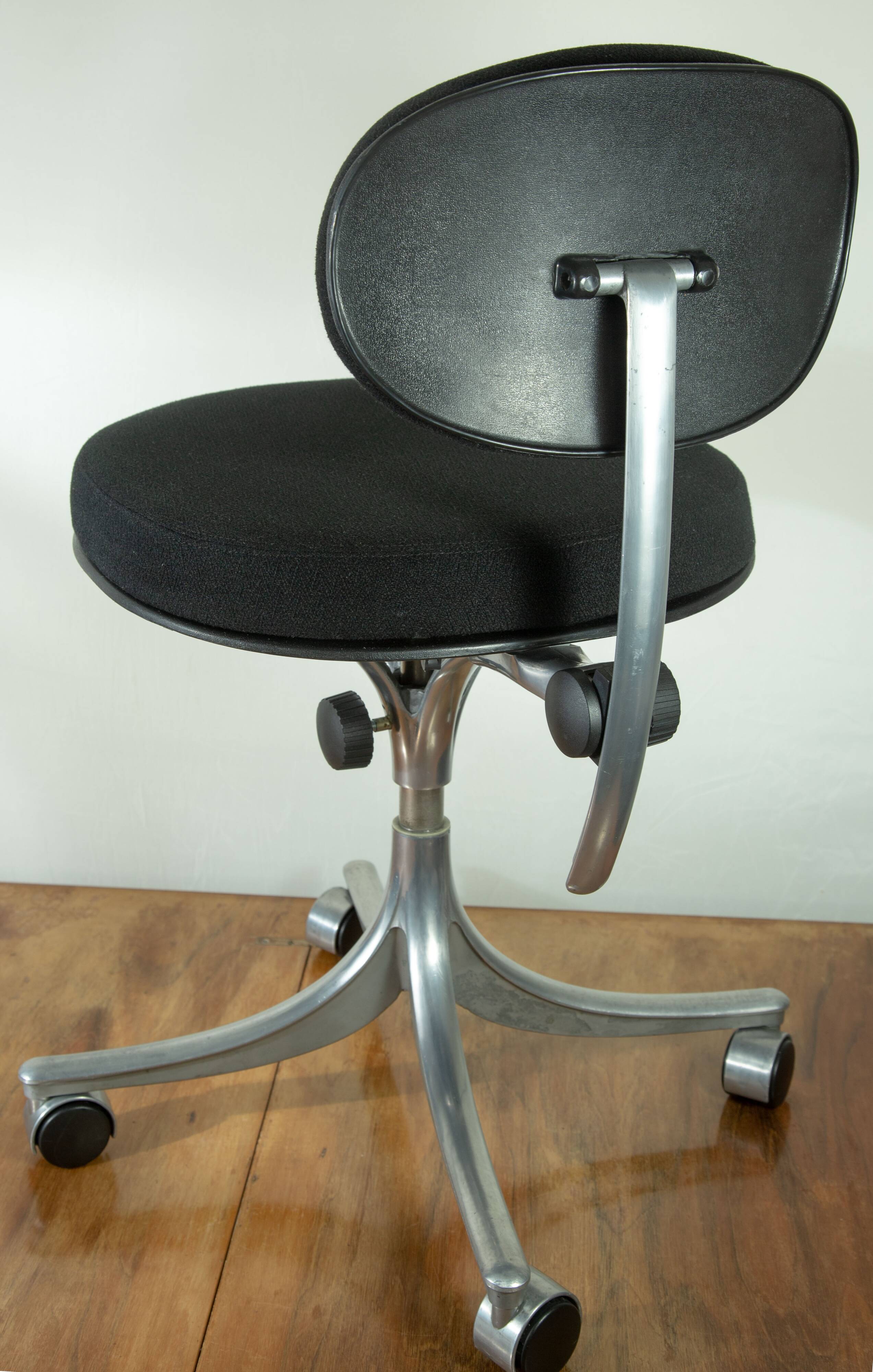 KEVI office chair, design by Jørgen Rasmussen, Knoll edition,