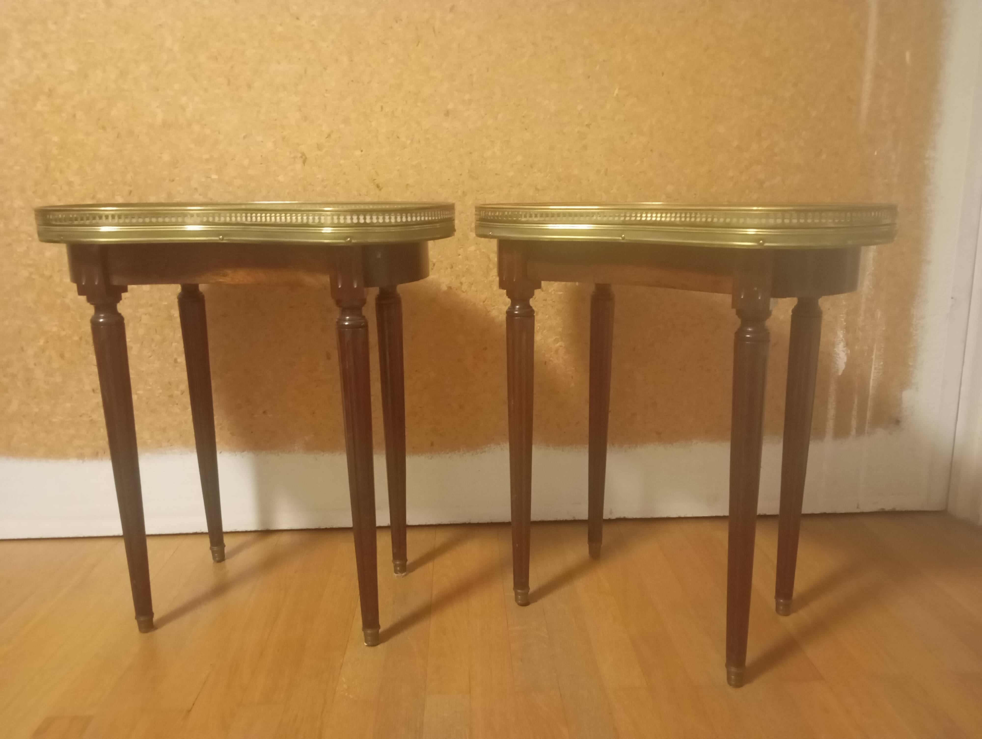 Louis XVI style kidney-shaped bouillotte coffee tables