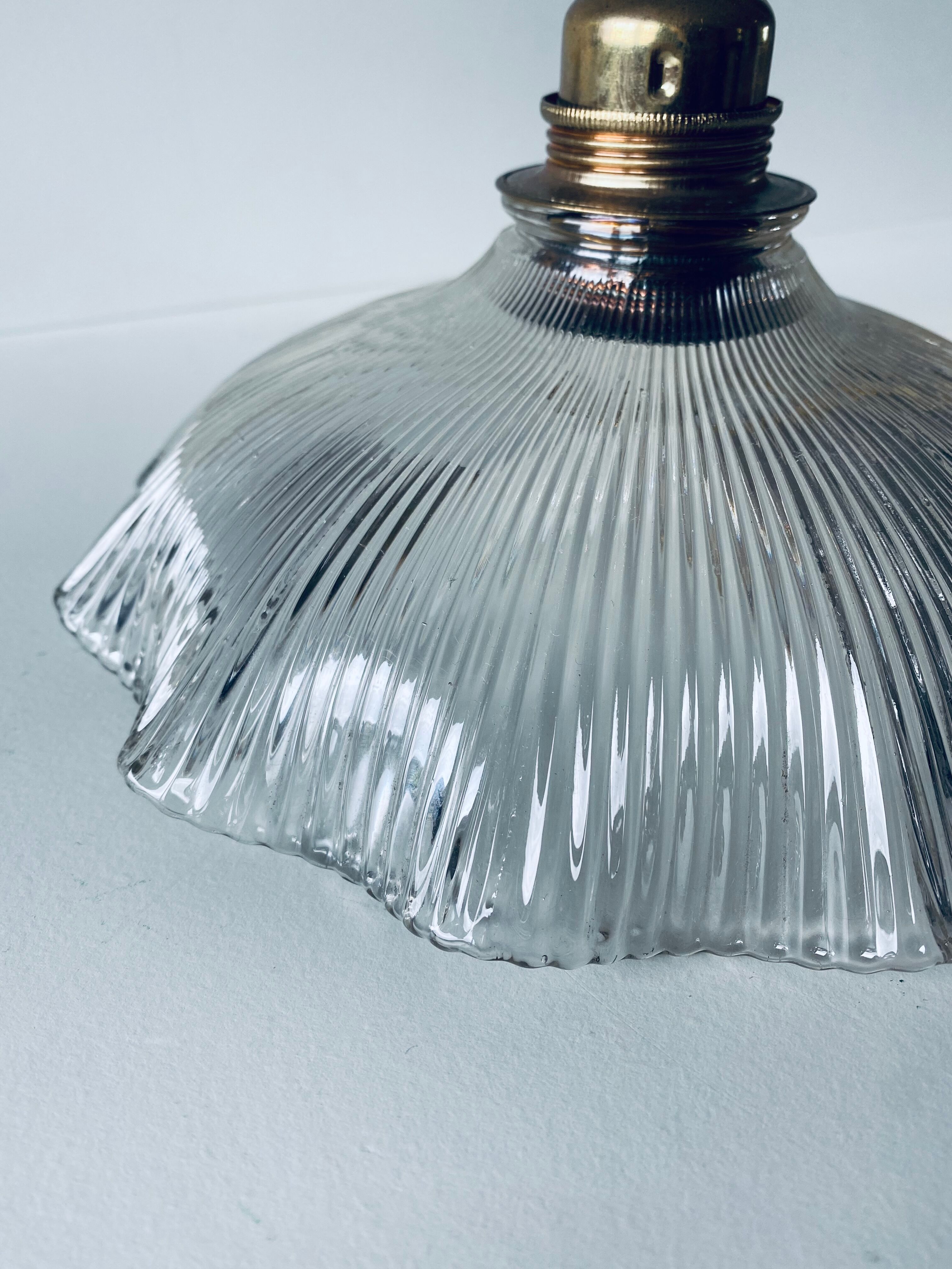 Ancient Holophane suspension