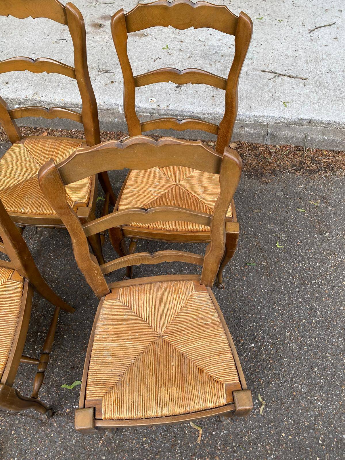 4 Louis XV chairs in solid oak and straw