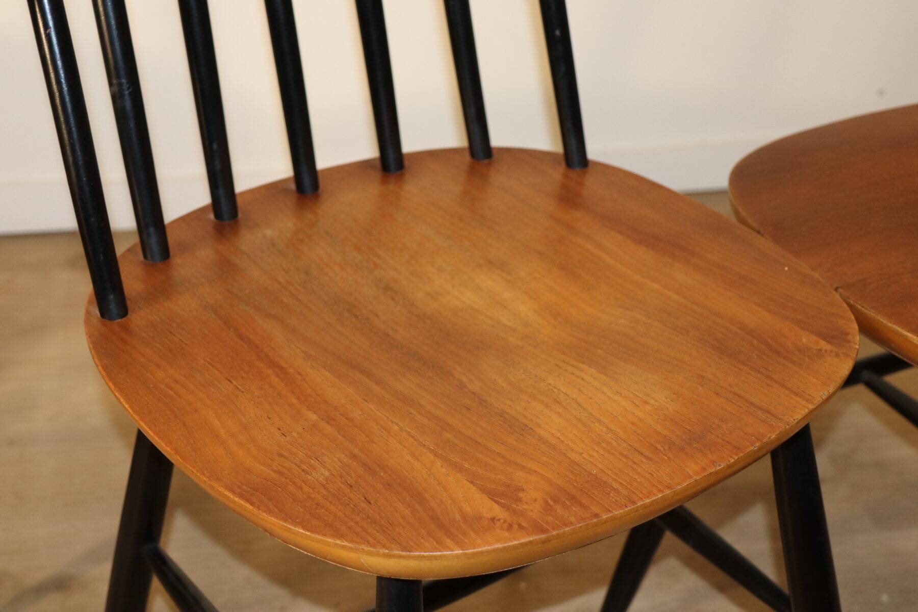 Set of 4 vintage wooden chairs, 1960.