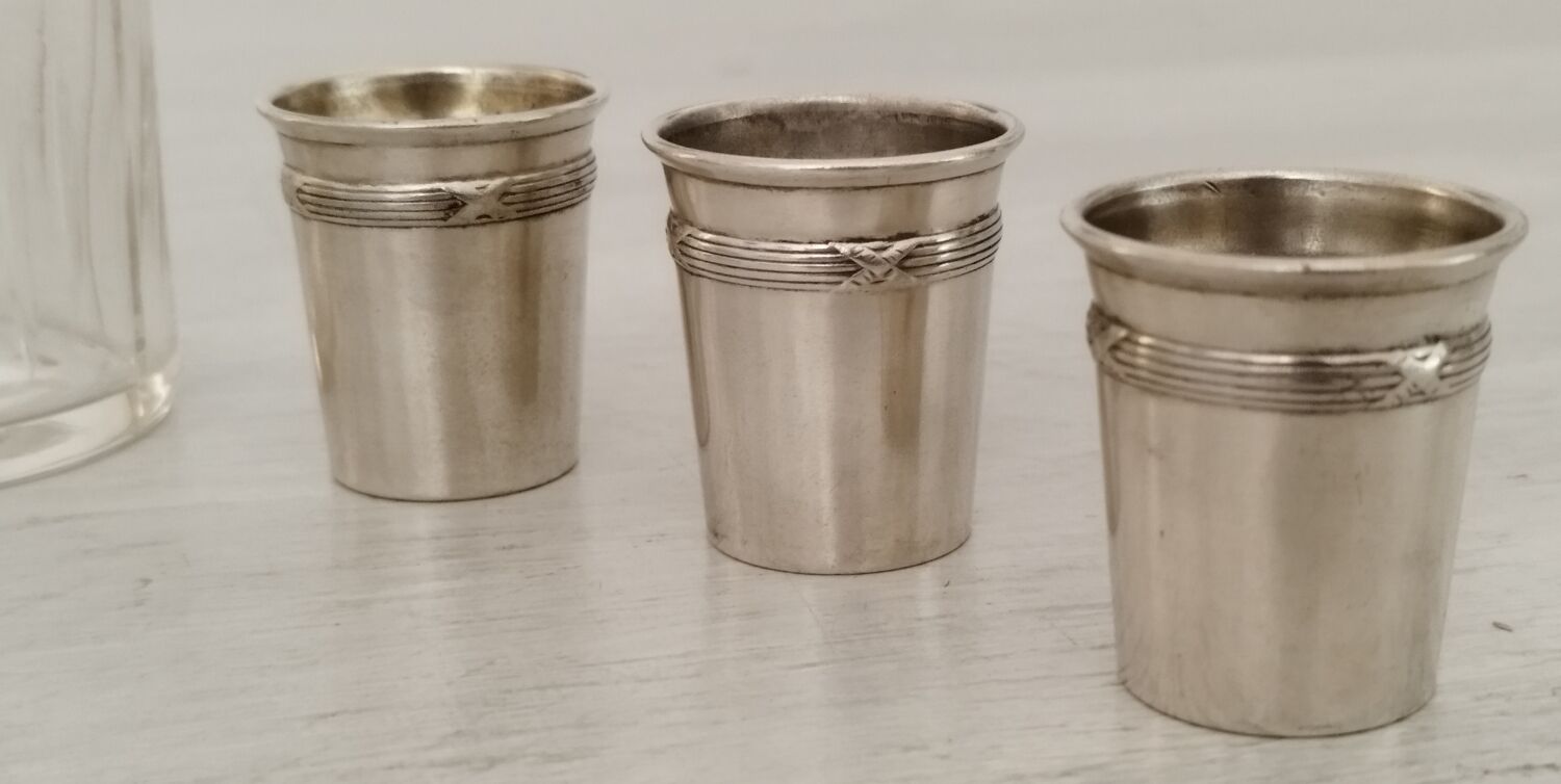 Liquor service crystal carafe glasses silver metal