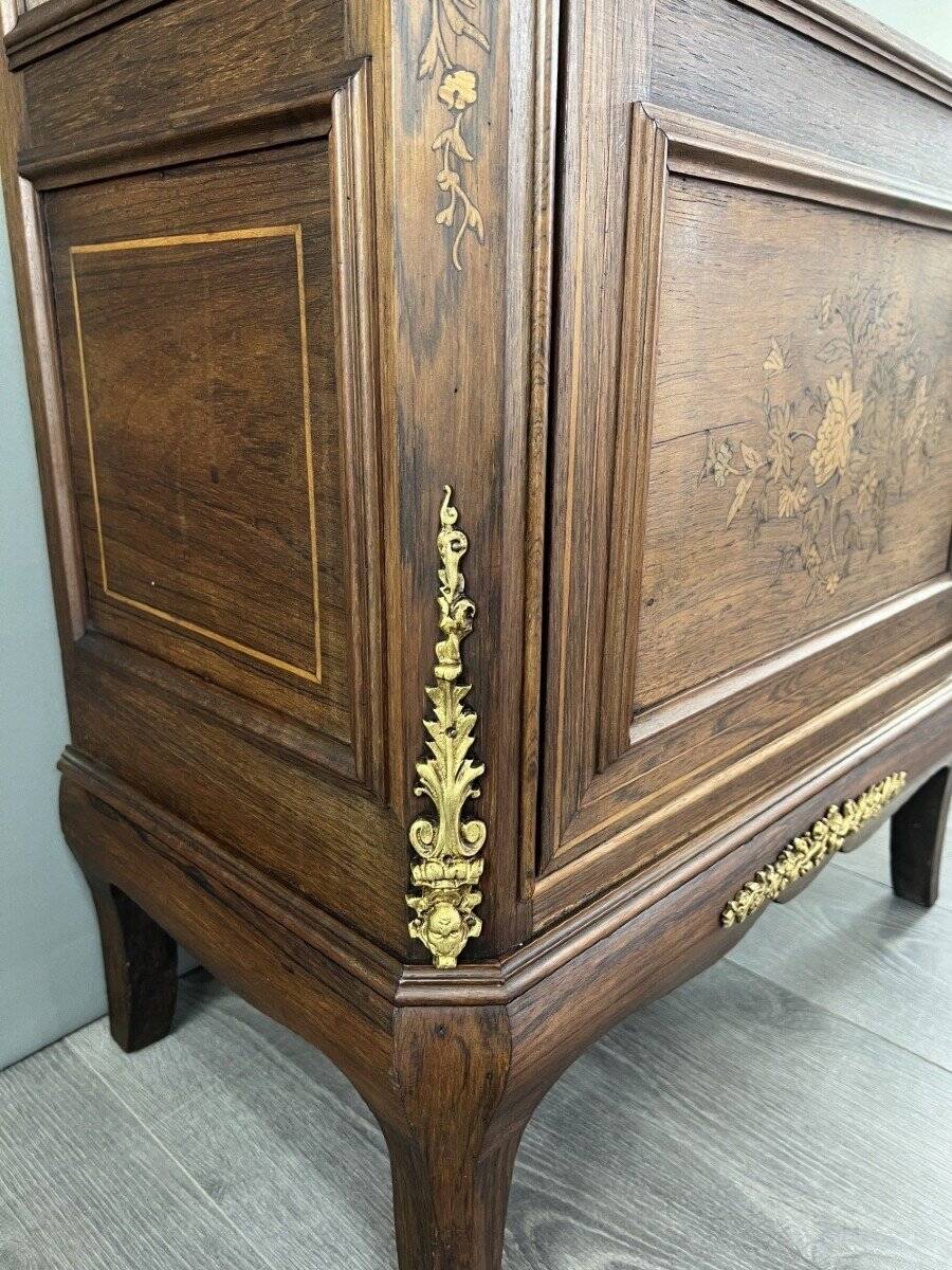 Vitrine ancienne en marqueterie et bronze, XIXème siècle