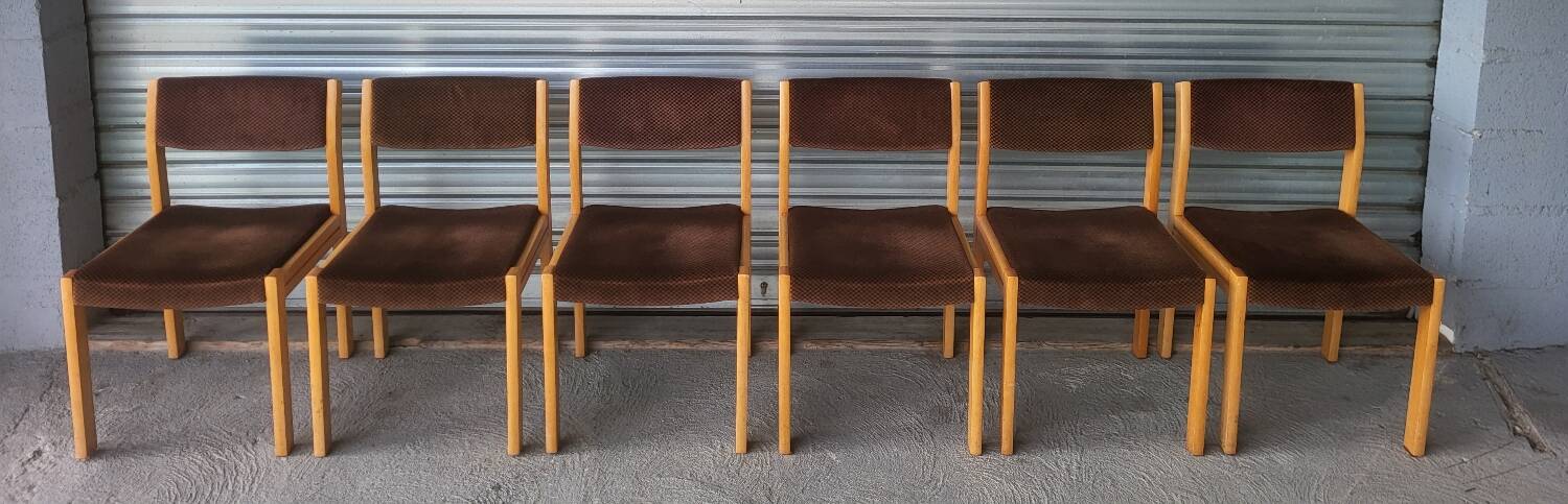 set of 6 Scandinavian style chairs in solid wood and vintage velvet