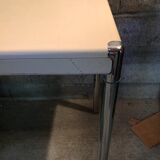 Two-coloured industrial metal office