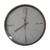 Pendule vedette de cuisine de 1970 en laiton
