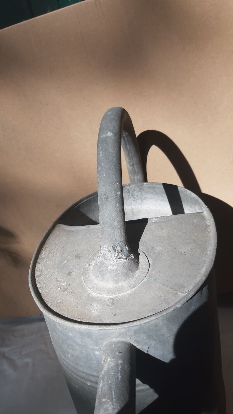 Zinc watering can
