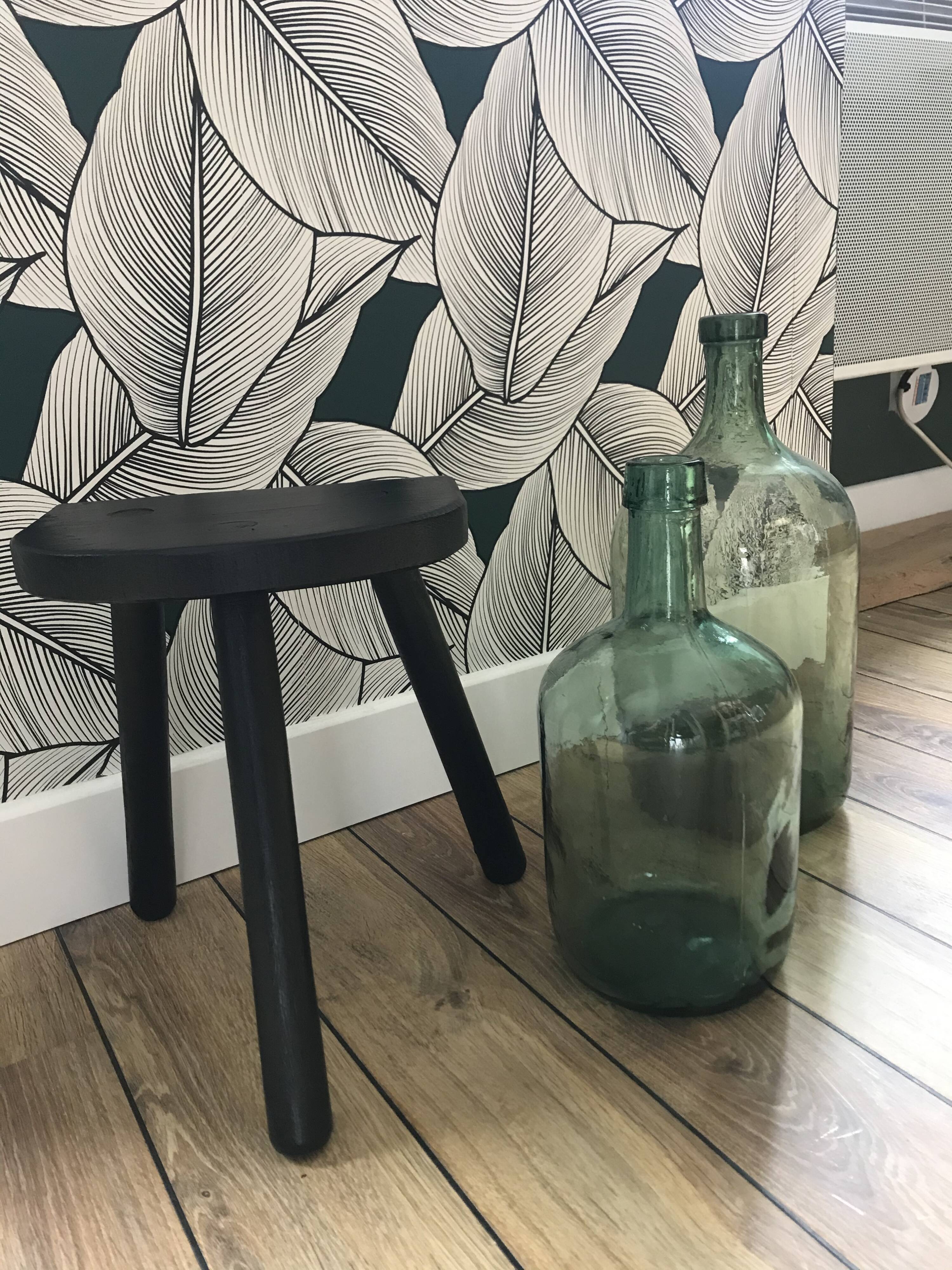 Tripod stool
