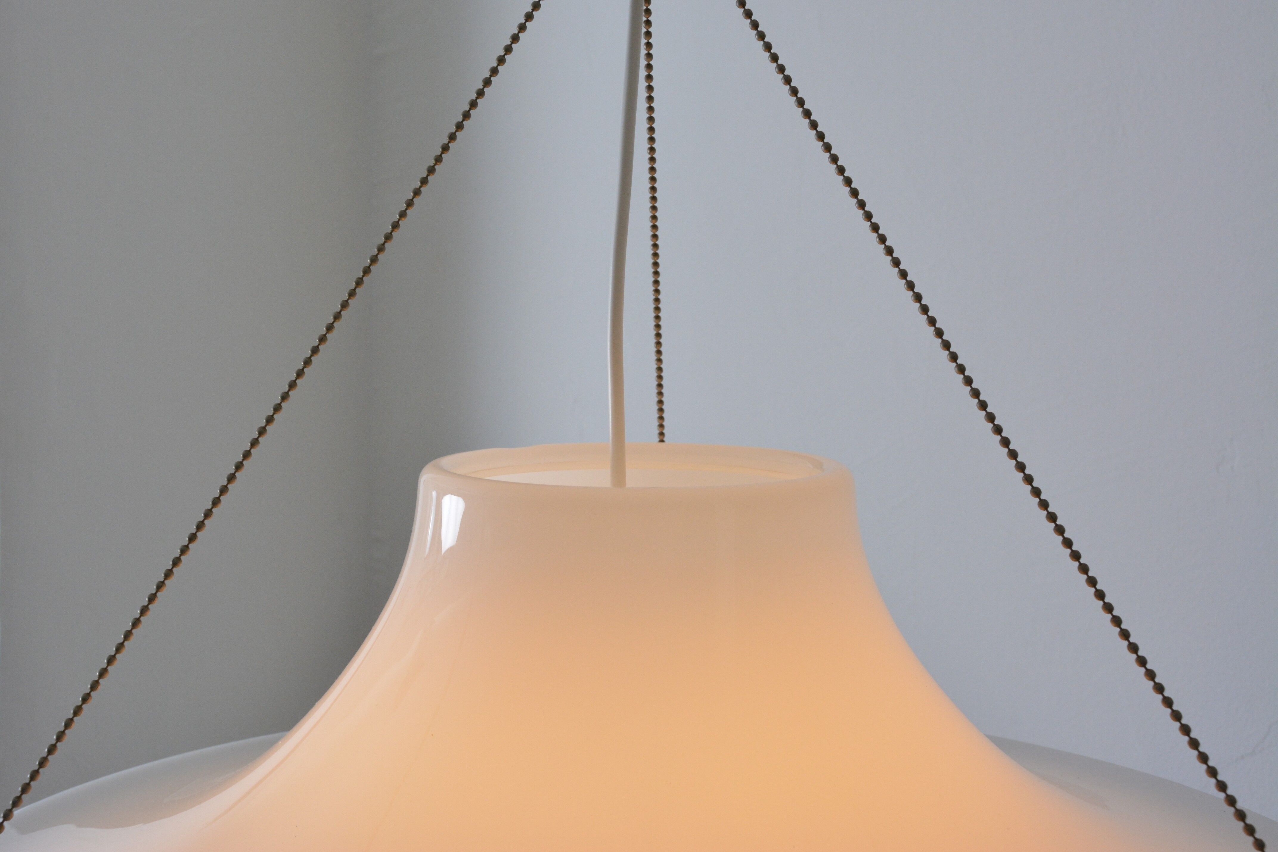 Skyflyer hanging lamp by Yki Nummi 1960