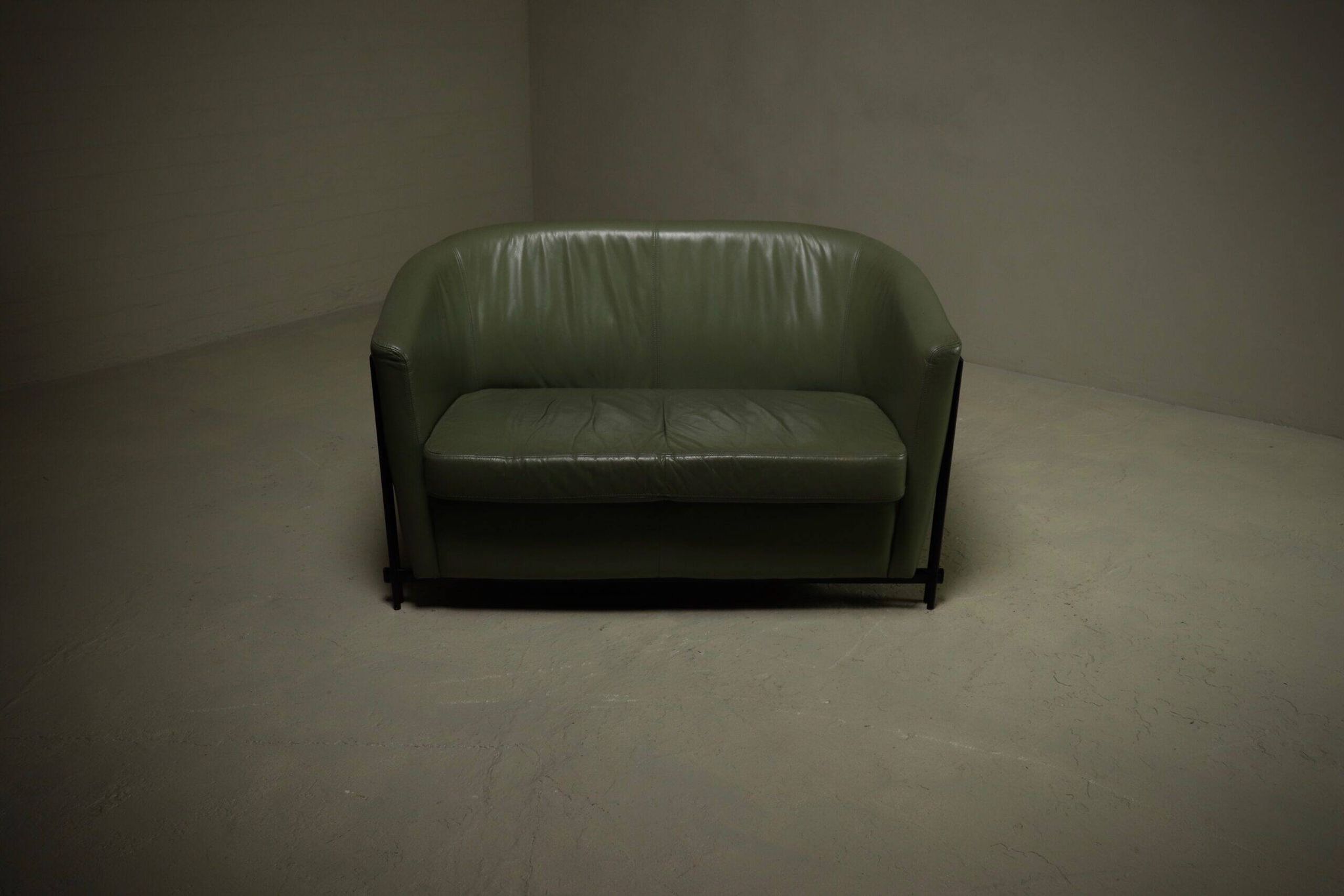 Postmodern leather club sofa by Touche 1980s