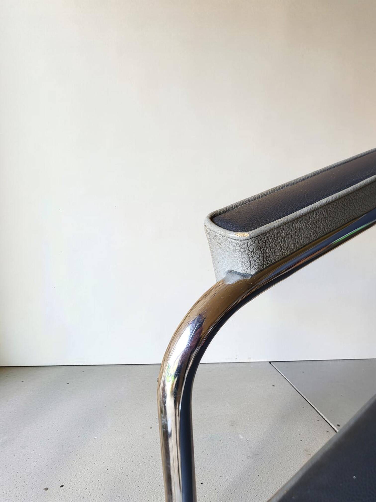 1950s Ronéo / Pullman style armchair