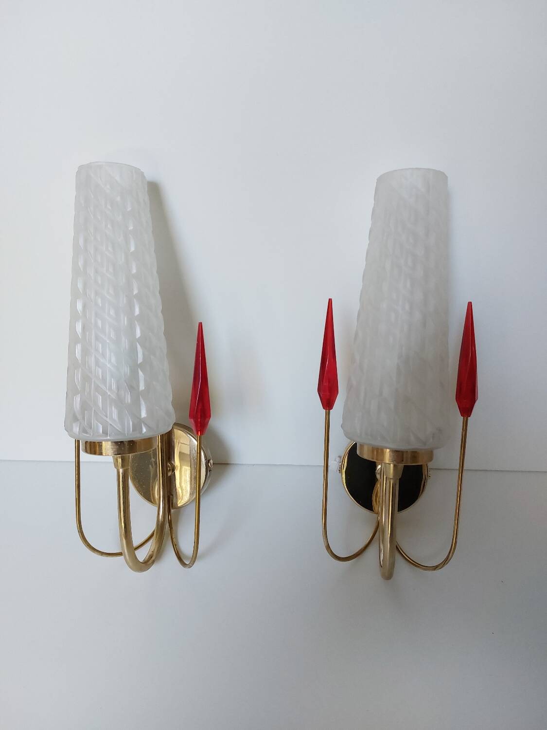 Appliques Maison Lunel verre dépoli années 60