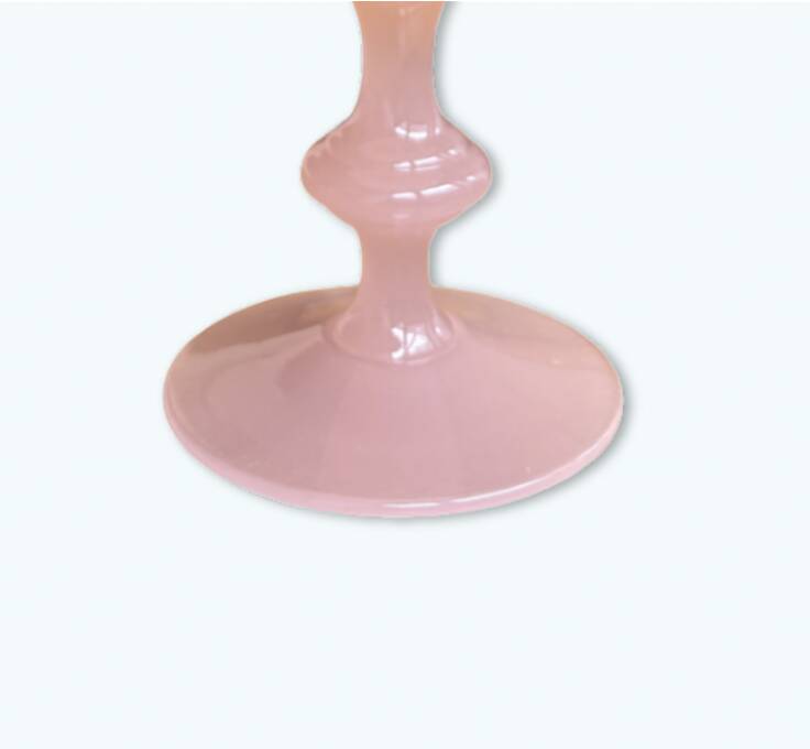 Decorative bowl in pink opaline