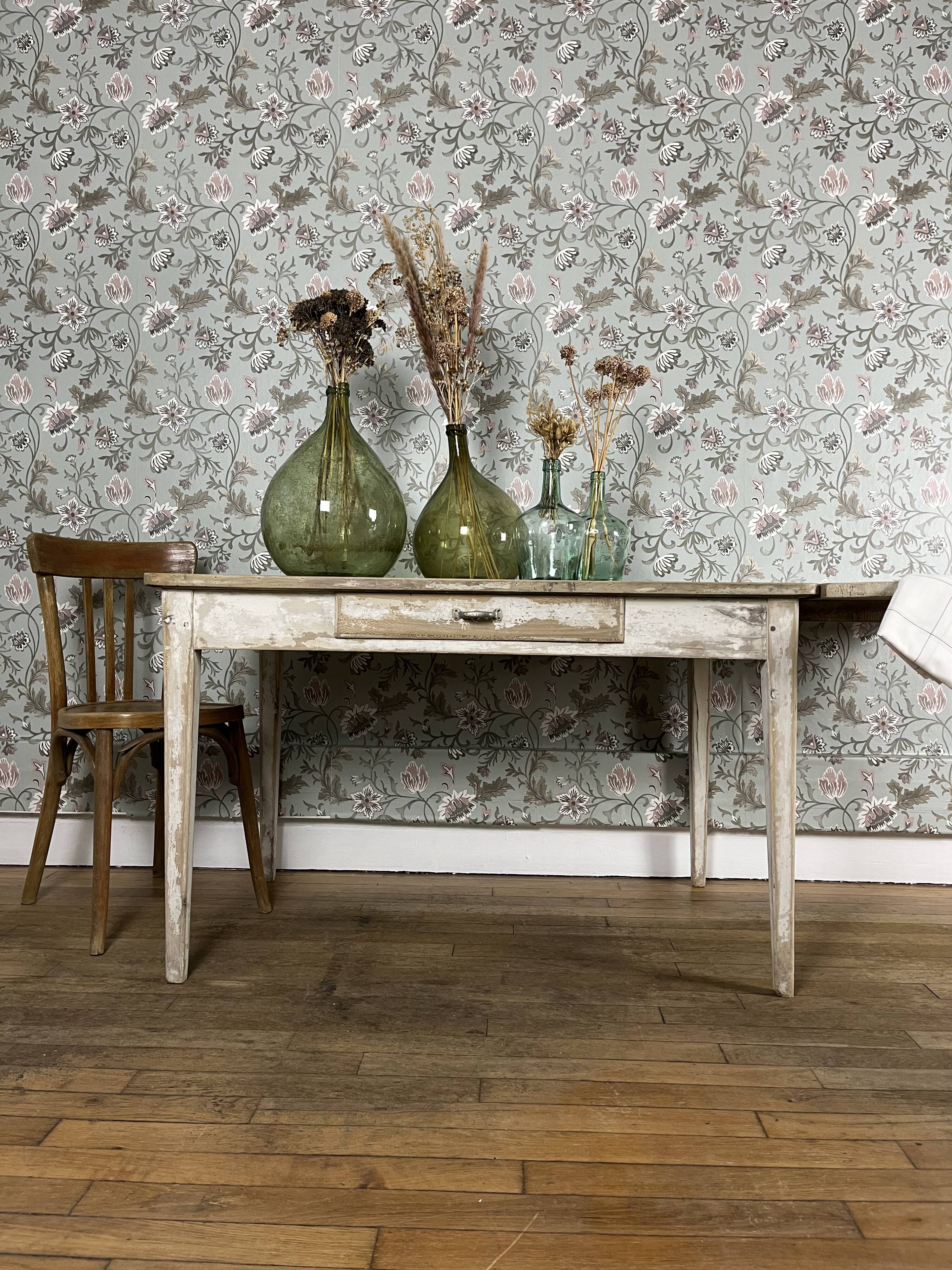 Farmhouse table with extension