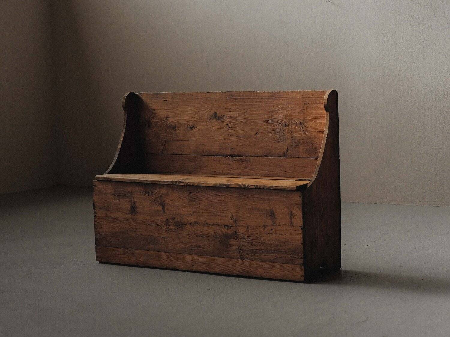 Larch and solid pine storage bench, Folk Art, Savoy, 1950