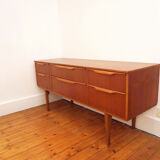 Scandinavian row House austinsuite teak