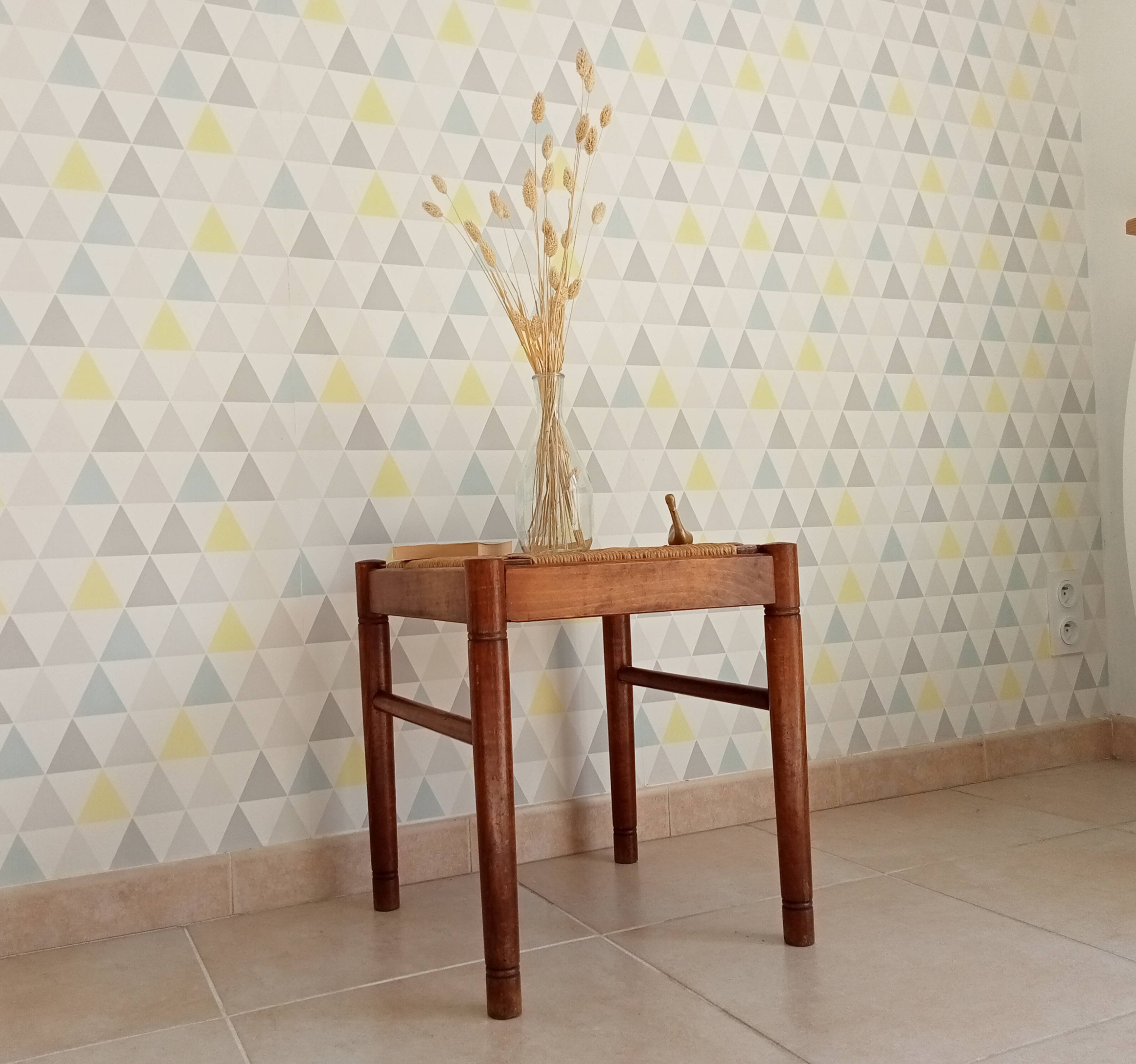 Vintage straw stool in cherry wood 70s/80s