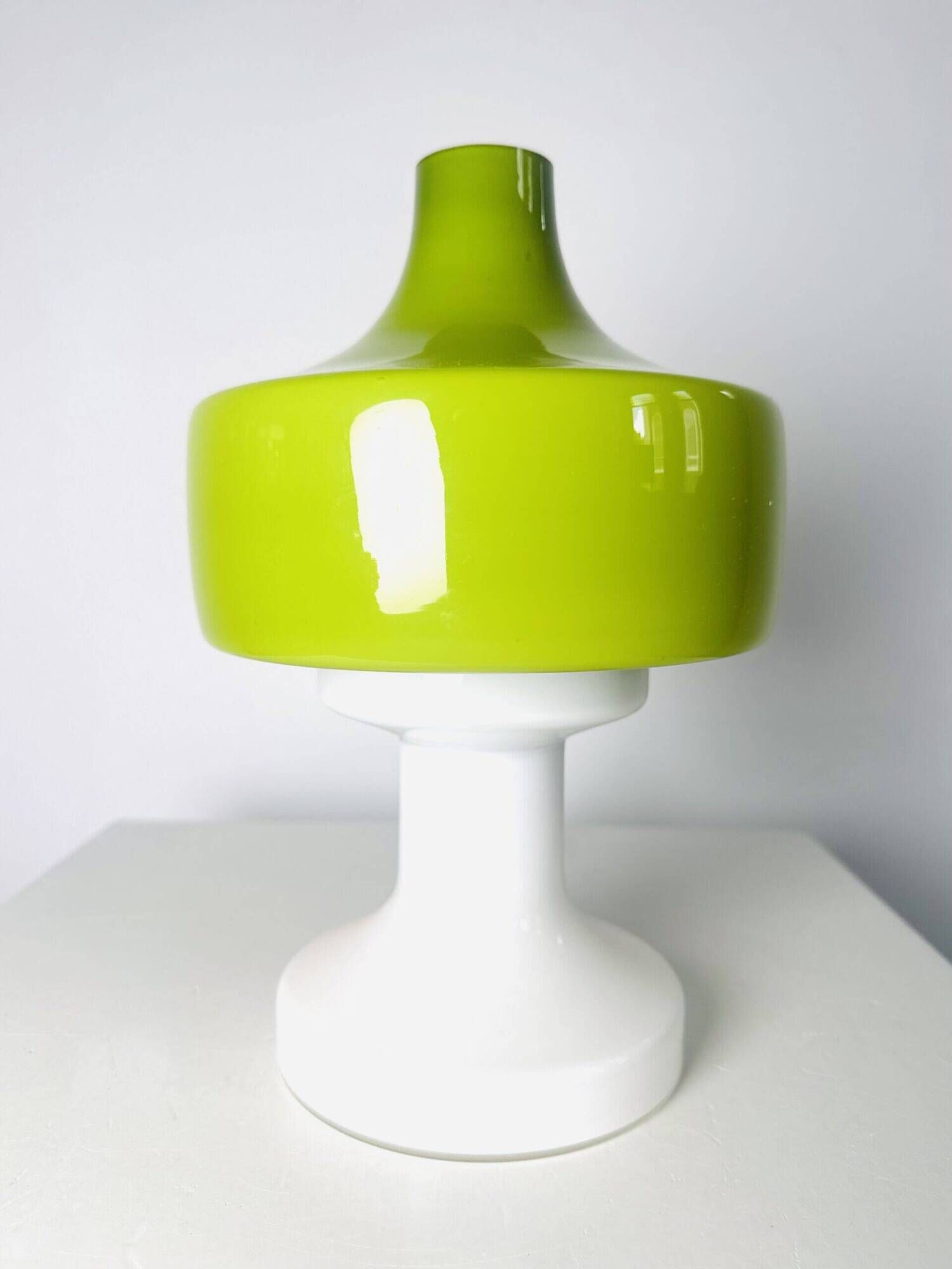 Sculptural Table Lamp In Green And Opal Glass By Dijkstra Lampen, The Netherlands 1960S