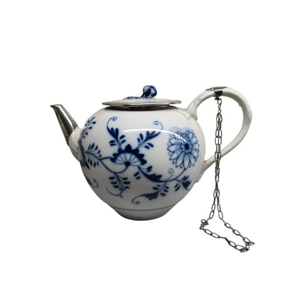Antique German Porcelain Meissen Zwiebelmunster Teapot with silver, mid 180