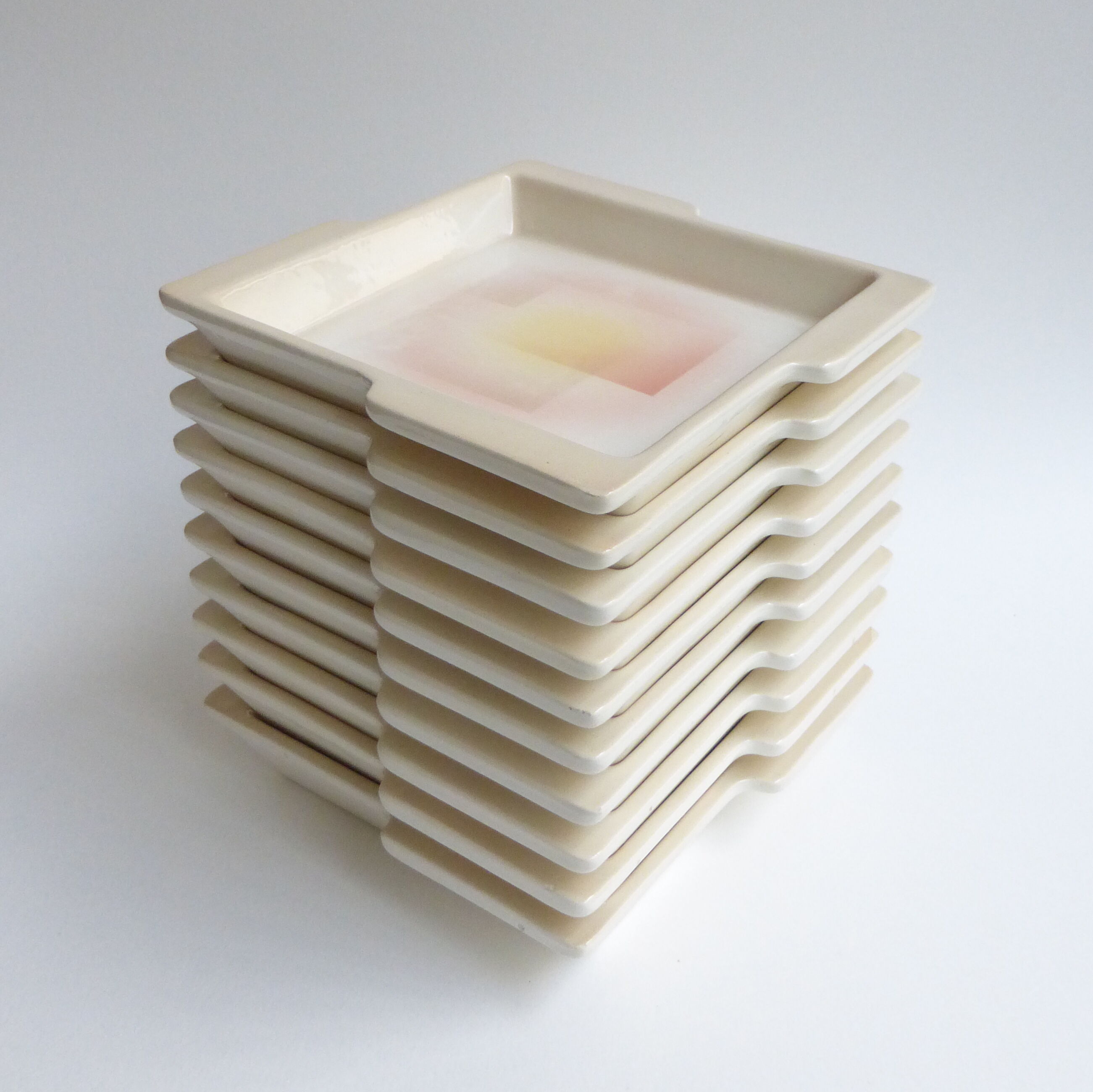 Suite d'assiettes modernistes 'Spritzdekor' Wächtersbach 1930