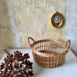 Wicker basket with handles