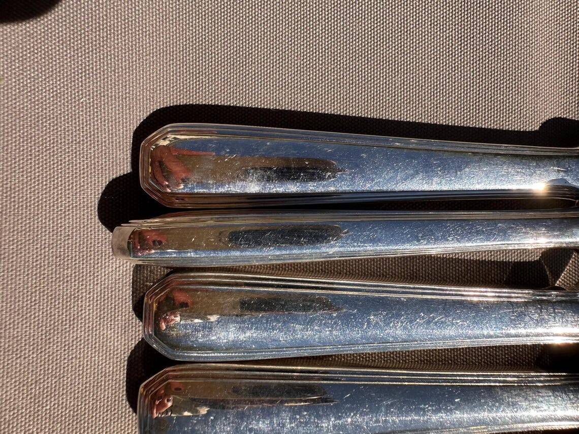 Christofle - Set of 6 Large Table Knives - America Model by Luc Lane