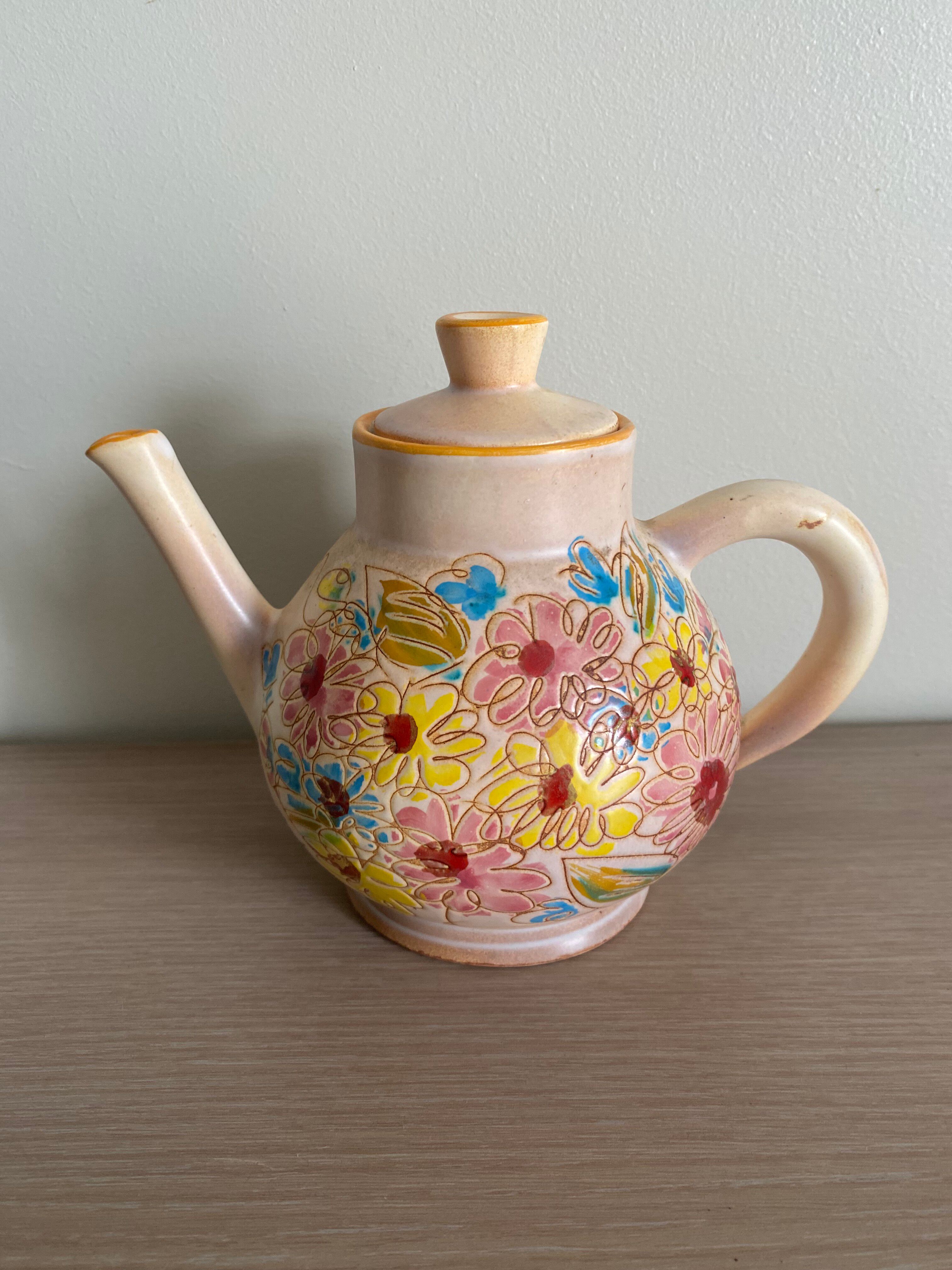 Vallauris teapot