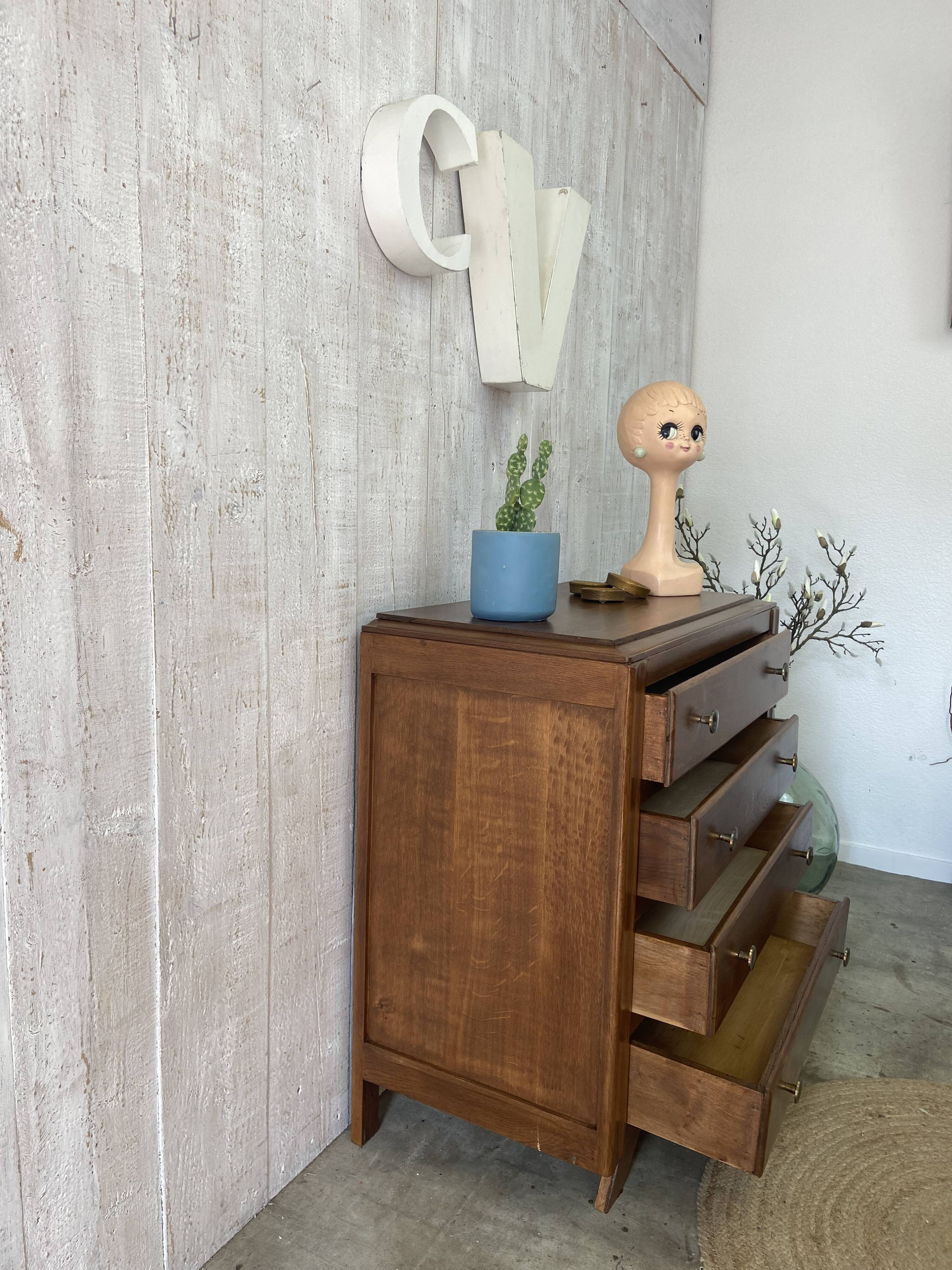 Commode vintage