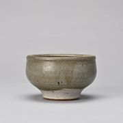 Bowl on pedestal by ceramist Edouard Chapallaz, circa 1970