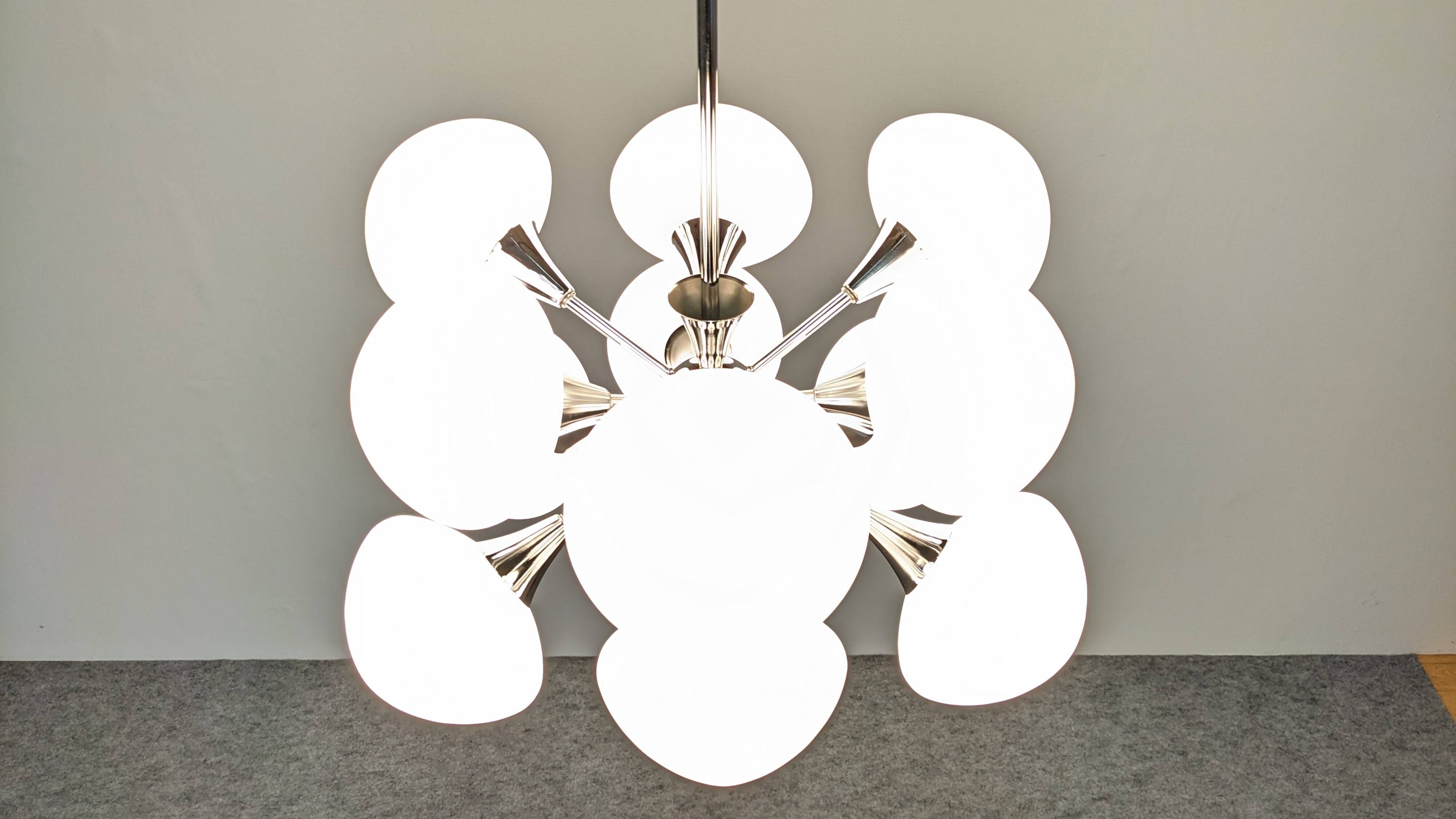 Sputnik chandelier with 12 frosted glass lights, Italy circa 1970.